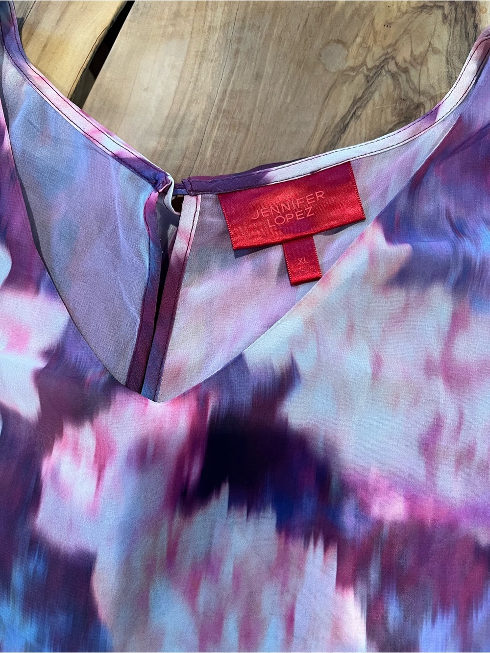 Jennifer Lopez Purple & Pink Floral V-Neck Tunic - Picture 8 of 8